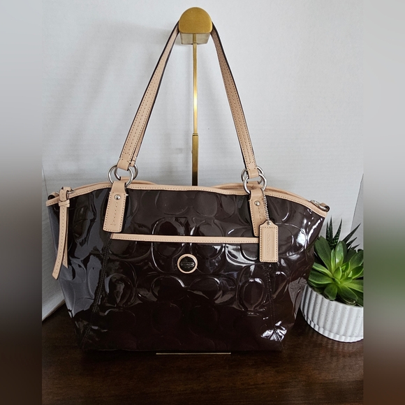 Coach Handbags - Coach Peyton Signature Embossed Patent Leather Pocket Tote F25188